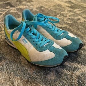 Puma tennis shoes vintage